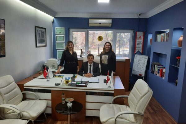 Aradığın Ev Gayrimenkul Ekibimiz